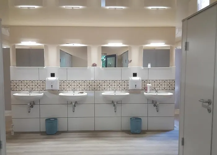 营地 Kleines Baumhaus Fuer Zwei 诺尔德霍尔茨